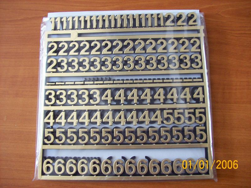 Číslice pro drážkové tabule